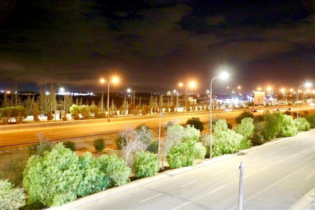 Salvador Dali Apartments Amman Eksteriør bilde